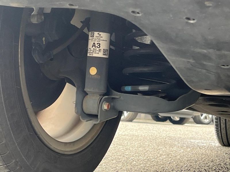 2016 Honda Vezel DAA-RU3 (UW-6a603631d20cd)[12]
