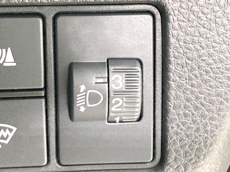 2021 Honda Vezel 6AA-RV5 (UW-6a60363a31bee)[16]
