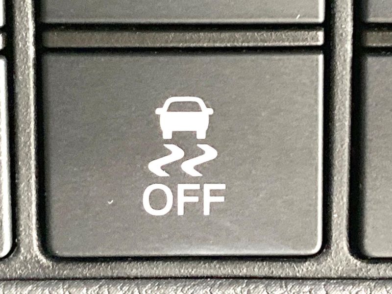 2021 Honda Vezel 6AA-RV5 (UW-6a60363a31bee)[20]