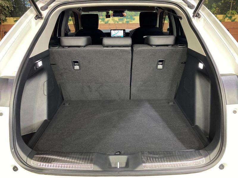 2023 Honda Vezel 6AA-RV5 (UW-6a60363f0db74)[28]