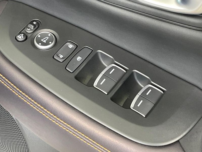 2024 Honda ZR-V 6AA-RZ4 (UW-6a603648c4a1a)[26]