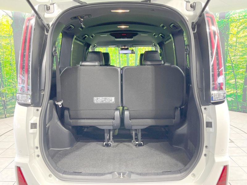 2020 Toyota Noah DBA-ZRR80W (UW-6a6036c38a1ce)[12]