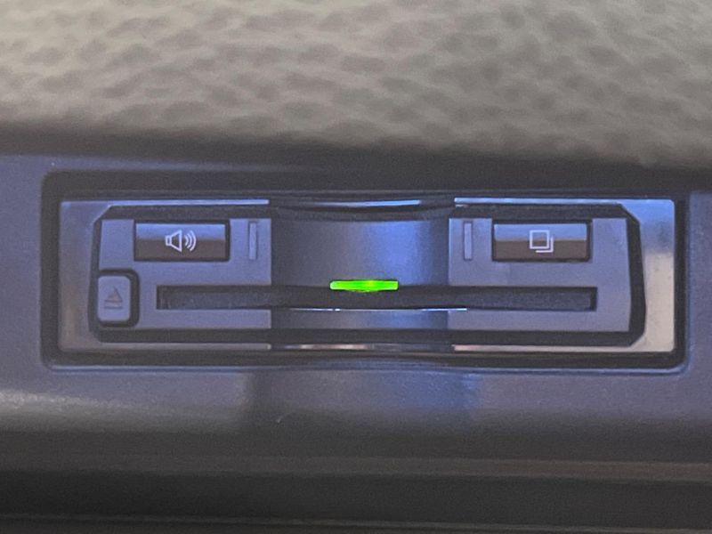 2018 Toyota Harrier DBA-ZSU60W (UW-6a6036cd3a96a)[29]