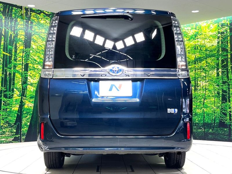 2014 Toyota Voxy DAA-ZWR80G (UW-6a6036f39db30)[18]