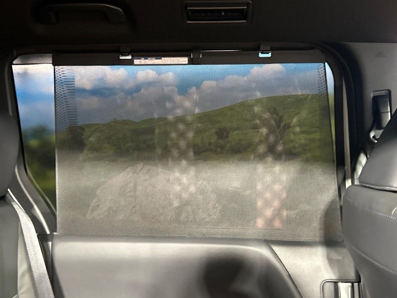 2025 Toyota Voxy 6AA-ZWR90W (UW-6a603703b2f39)[22]