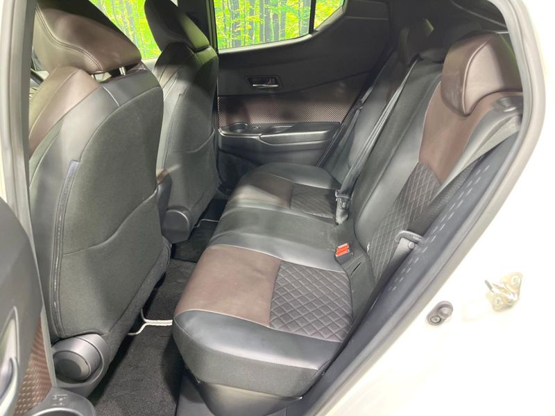 2018 Toyota C-HR DAA-ZYX10 (UW-6a60370c45c2f)[14]