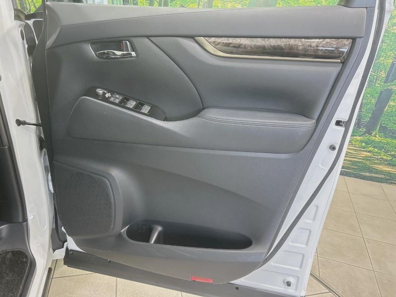 2023 Toyota Alphard 3BA-AGH30W (UW-6a61abb2c5bf4)[21]