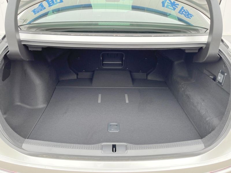 2023 Toyota Crown Crossover 6AA-AZSH35 (UW-6a61abeaebb09)[7]