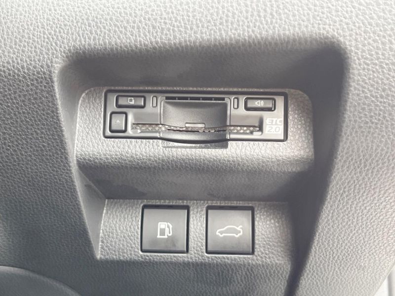 2023 Toyota Crown Crossover 6AA-AZSH35 (UW-6a61abeaebb09)[22]