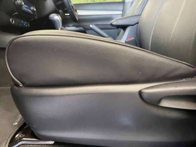 2022 Toyota Hilux 3DF-GUN125 (UW-6a61aca322cd2)[18]