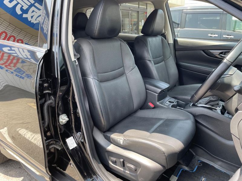 2021 Nissan X-Trail 5AA-HT32 (UW-6a61acd071d2f)[23]