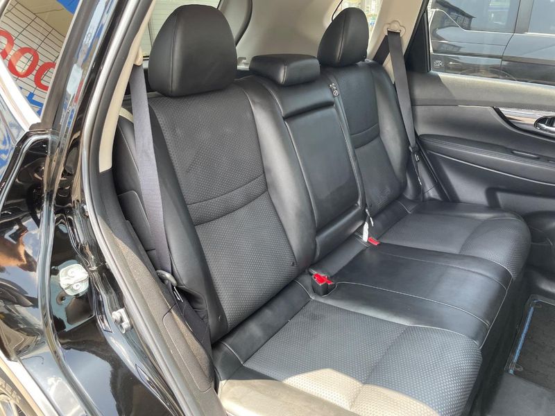 2021 Nissan X-Trail 5AA-HT32 (UW-6a61acd071d2f)[24]