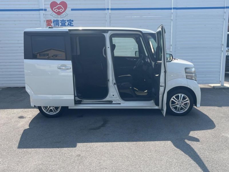 2017 Honda N-BOX CUSTOM DBA-JF1 (UW-6a61ace7450d6)[8]