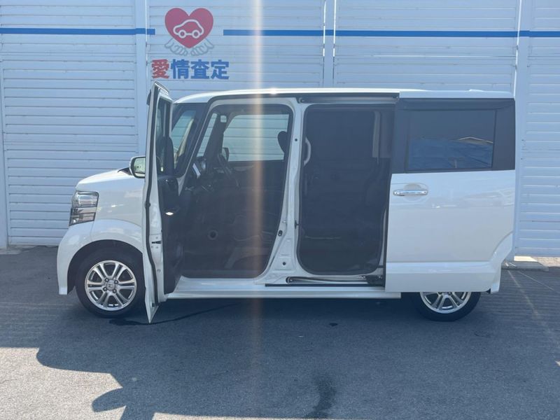 2017 Honda N-BOX CUSTOM DBA-JF1 (UW-6a61ace7450d6)[15]