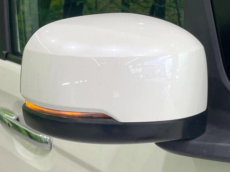 2018 Honda N-BOX CUSTOM DBA-JF3 (UW-6a61acf0631bf)[15]
