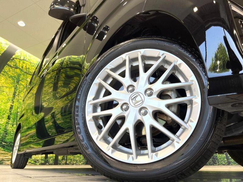 2023 Honda N-BOX CUSTOM 6BA-JF3 (UW-6a61acffec023)[20]