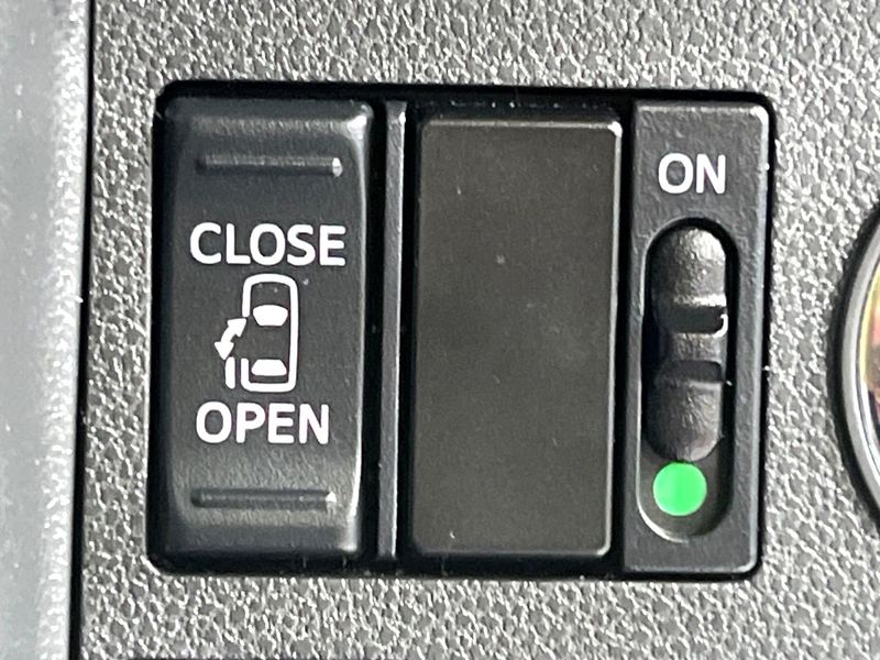 2018 Daihatsu Tanto DBA-LA600S (UW-6a61ad7dee0f0)[12]