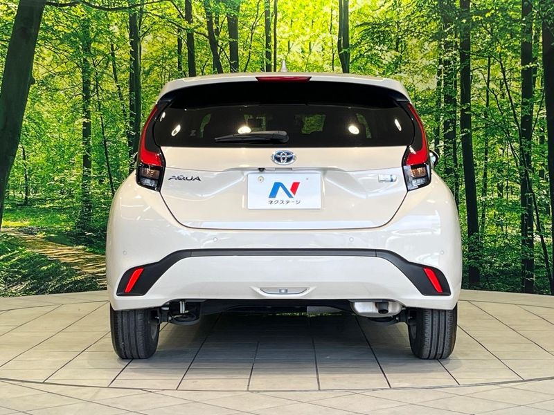 2023 Toyota Aqua 6AA-MXPK11 (UW-6a61ae4d6dd5d)[16]