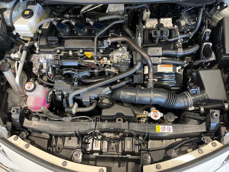 2023 Toyota Aqua 6AA-MXPK11 (UW-6a61ae4d6dd5d)[4]