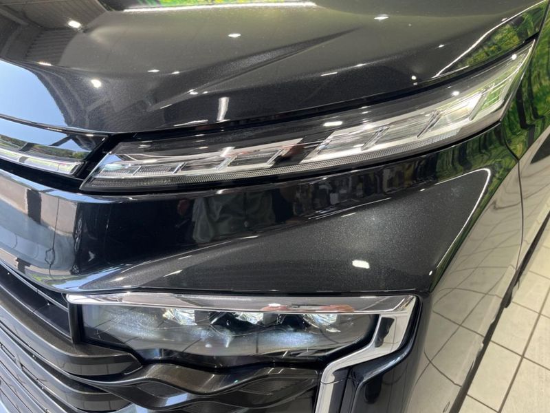 2023 Toyota Voxy 6BA-MZRA90W (UW-6a61ae76b9ef6)[26]