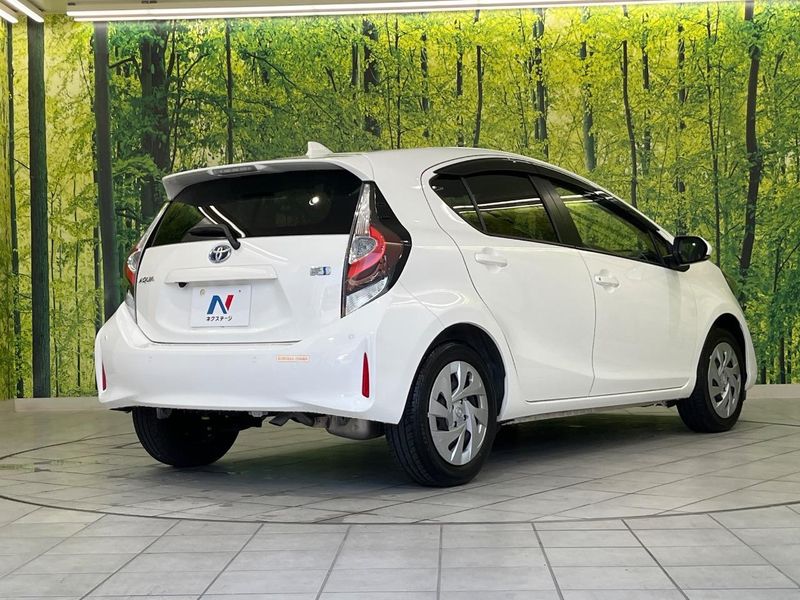 2021 Toyota Aqua 6AA-NHP10 (UW-6a61ae8634c8e)[16]