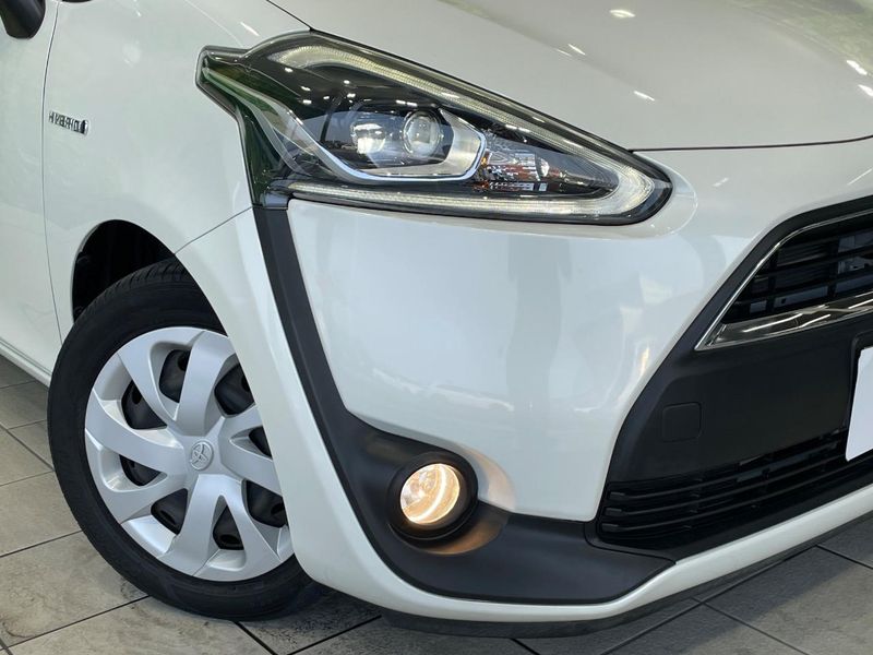 2017 Toyota Sienta DAA-NHP170G (UW-6a61ae90b116f)[22]