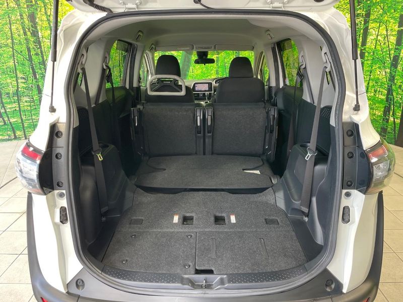 2017 Toyota Sienta DAA-NHP170G (UW-6a61ae90b116f)[9]