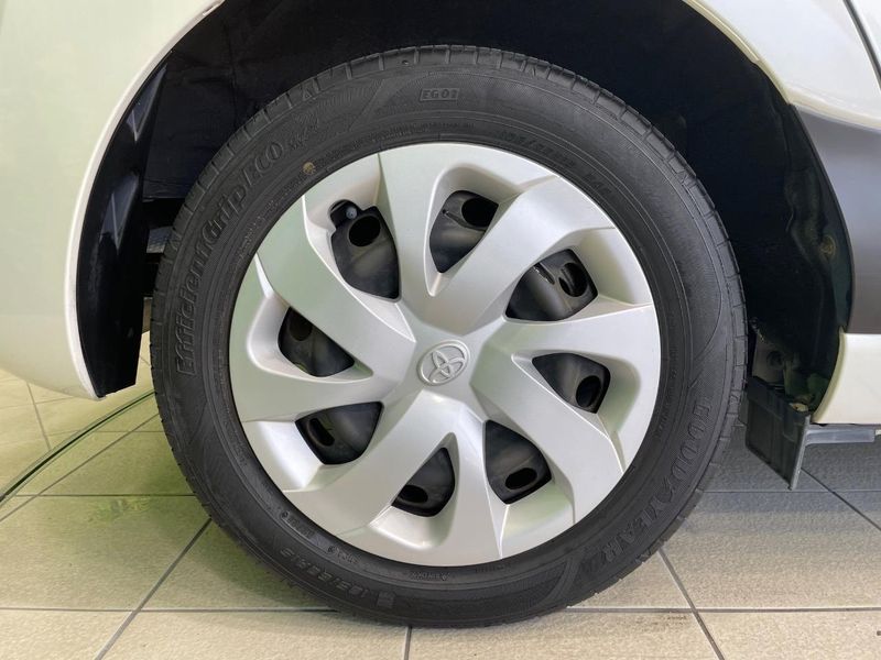 2017 Toyota Sienta DAA-NHP170G (UW-6a61ae90b116f)[28]