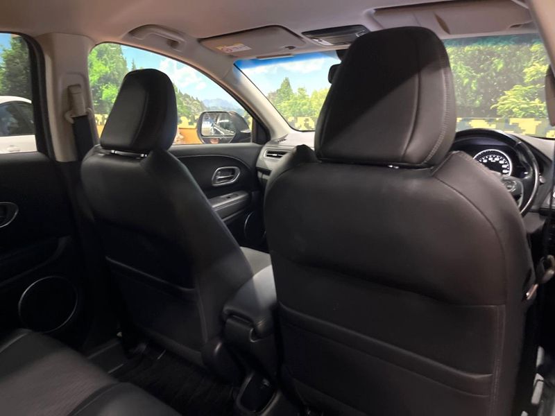 2018 Honda Vezel DAA-RU3 (UW-6a61aebb8270f)[20]