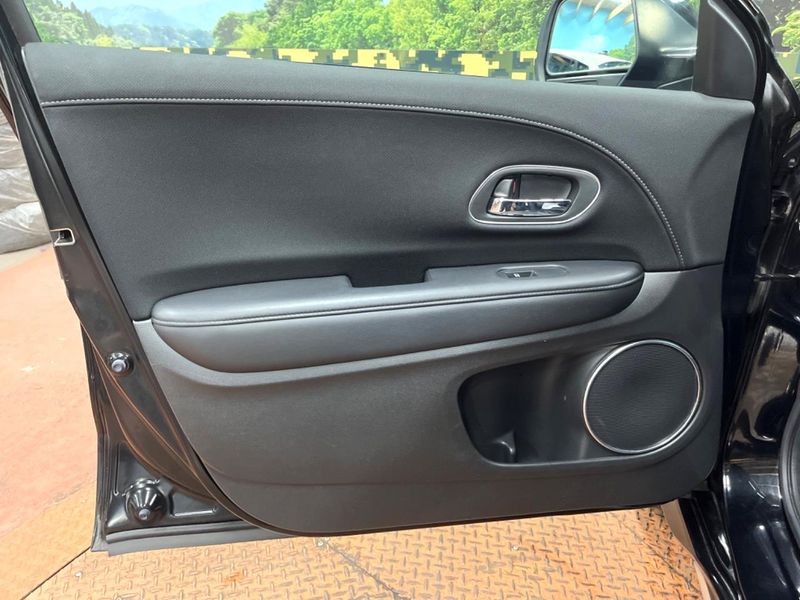 2018 Honda Vezel DAA-RU3 (UW-6a61aebb8270f)[6]