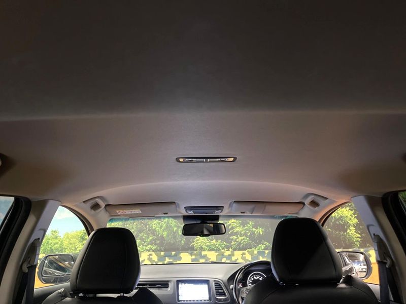 2018 Honda Vezel DAA-RU3 (UW-6a61aebb8270f)[12]