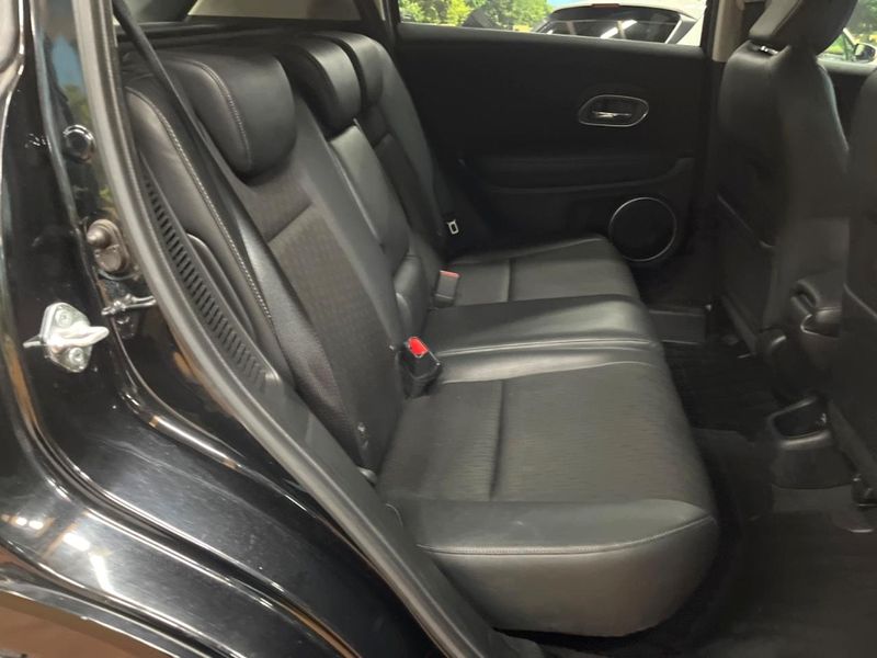 2018 Honda Vezel DAA-RU3 (UW-6a61aebb8270f)[19]