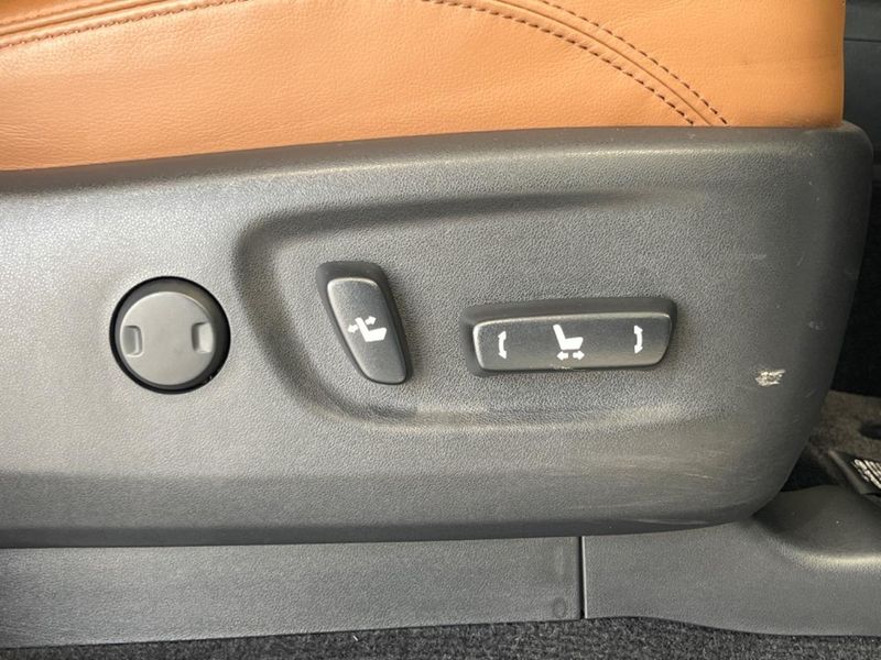 2022 Toyota Land Cruiser Prado 3BA-TRJ150W (UW-6a61aef5265f5)[27]