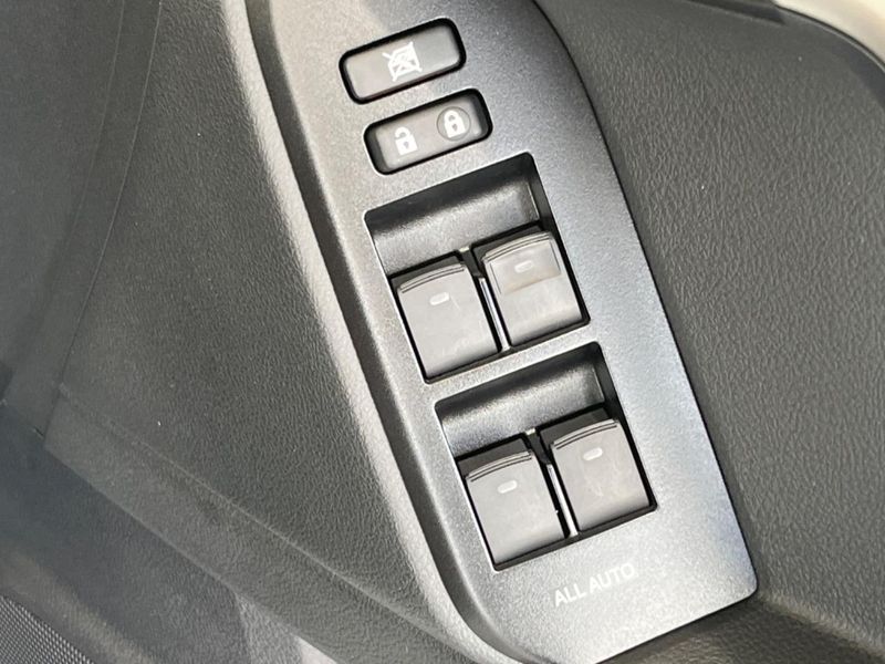 2022 Toyota Land Cruiser Prado 3BA-TRJ150W (UW-6a61aef5265f5)[26]