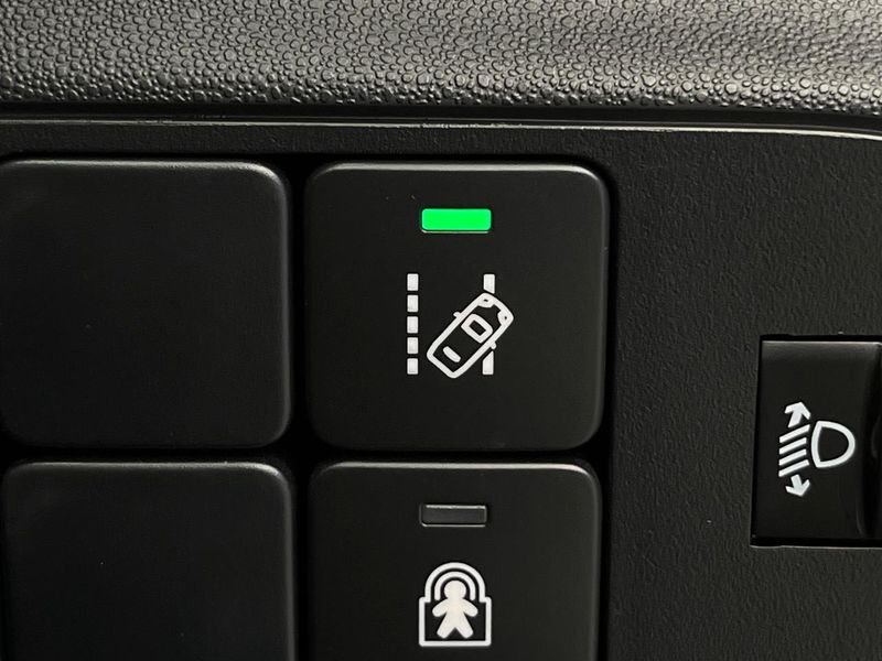2018 Citroen C3 ABA-B6HN01 (UW-6a61af099aeab)[6]