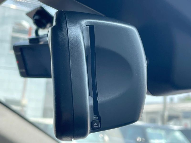 2019 BMW 2 Series LDA-2C20 (UW-6a61af1bd3ff8)[21]