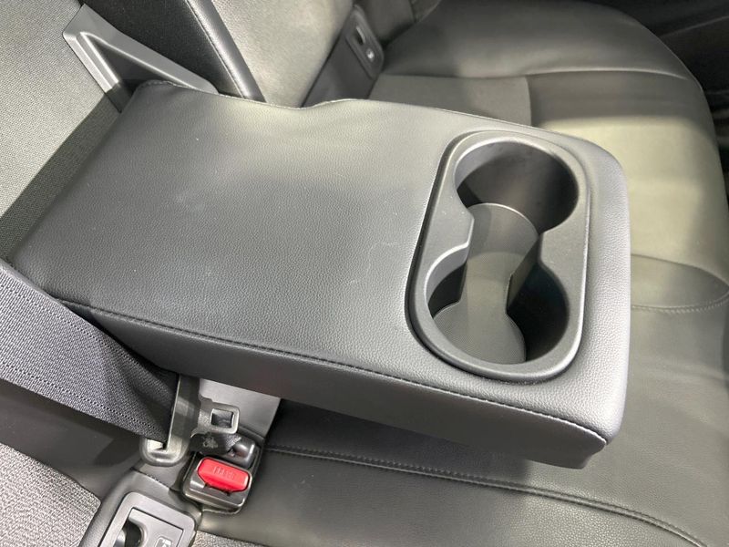 2024 Toyota Corolla Cross 6AA-ZVG13 (UW-6a61af59da175)[26]