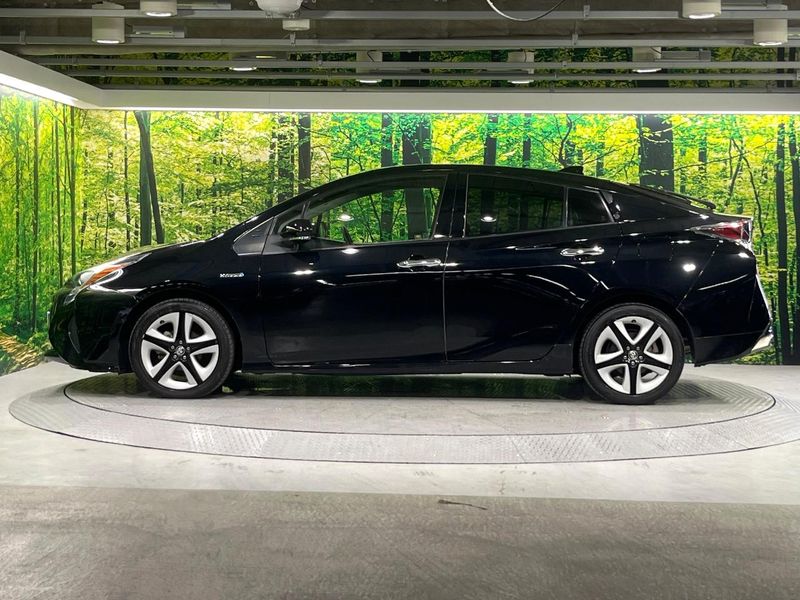 2018 Toyota Prius DAA-ZVW50 (UW-6a61af69d9517)[12]