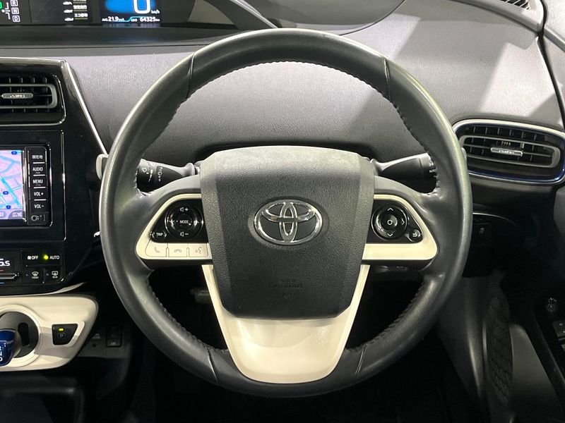 2018 Toyota Prius DAA-ZVW50 (UW-6a61af69d9517)[29]