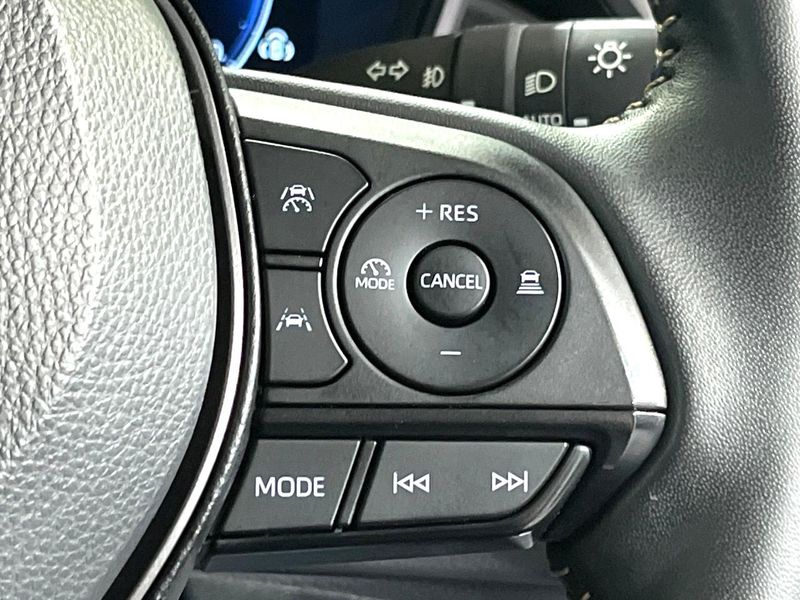 2024 Toyota Corolla Touring 6AA-ZWE219W (UW-6a61af7c34e5e)[15]