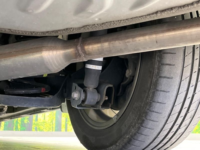 2019 Toyota Voxy DAA-ZWR80W (UW-6a61af8309452)[19]