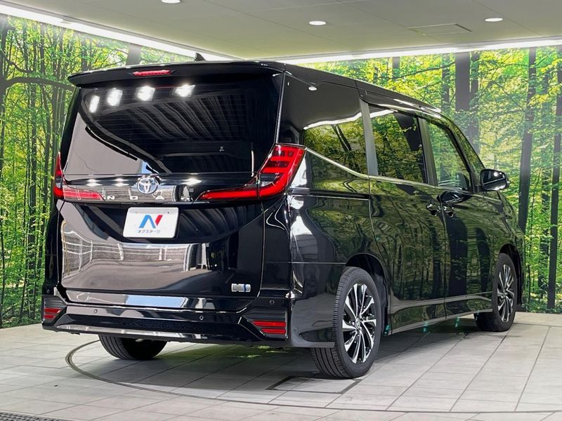 2022 Toyota Noah 6AA-ZWR90W (UW-6a61af85bfad7)[8]