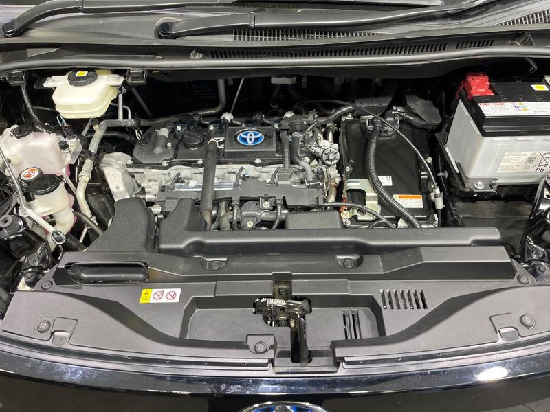 2024 Toyota Voxy 6AA-ZWR95W (UW-6a61af94bdb37)[5]