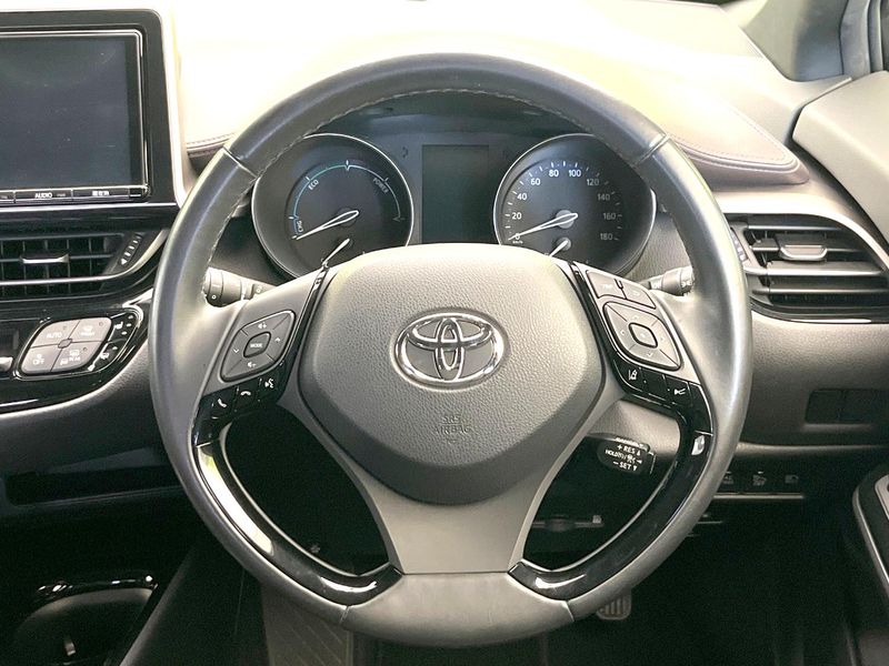 2017 Toyota C-HR DAA-ZYX10 (UW-6a61af95a7acc)[14]