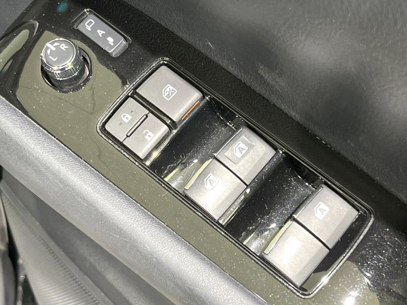 2017 Toyota Alphard DBA-AGH30W (UW-6a62d620e2b63)[13]