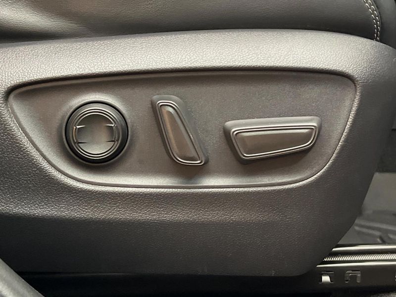 2022 Toyota RAV4 6AA-AXAH54 (UW-6a62d6483f98f)[21]
