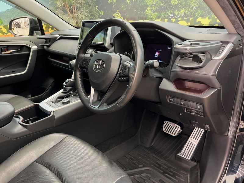 2022 Toyota RAV4 6AA-AXAH54 (UW-6a62d6483f98f)[17]