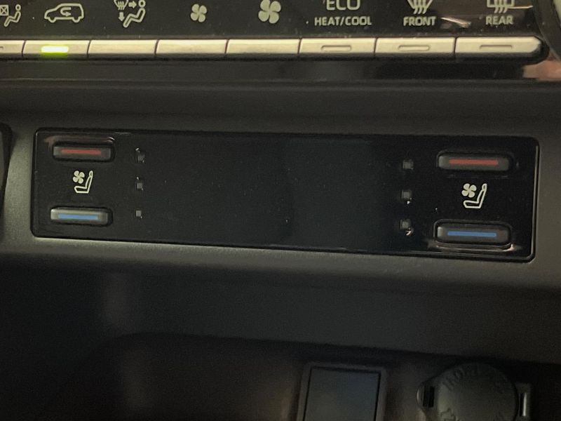 2022 Toyota RAV4 6AA-AXAH54 (UW-6a62d6483f98f)[25]