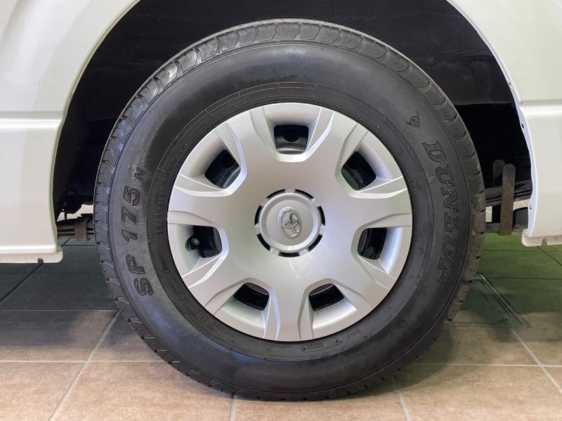 2021 Toyota Hiace Van QDF-GDH201V (UW-6a62d6e04b912)[9]