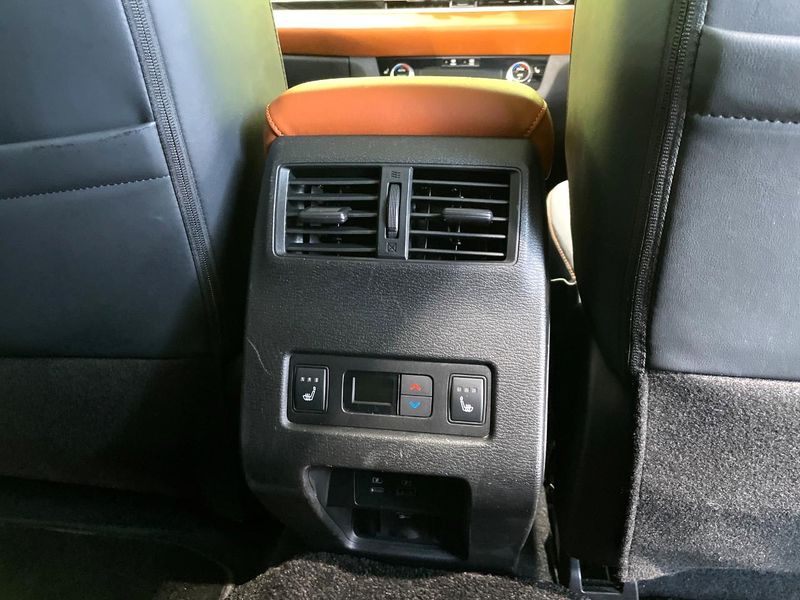 2022 Mitsubishi OUTLANDER PHEV 5LA-GN0W (UW-6a62d6fe043ef)[19]